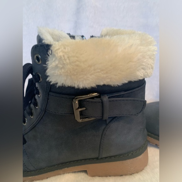 Apres by Lamo women’s size 7 boots! - Picture 9 of 9